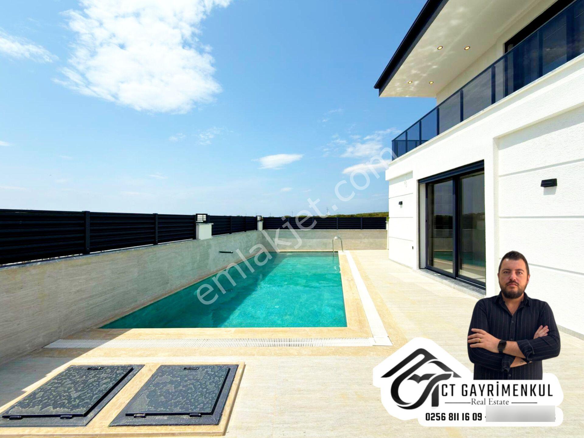 Didim'de Satılık 4+1 Tam Müstakil 300m2 Açık Mutfak Bahçeli Havuzlu Villa ! — fotoğraf 3
