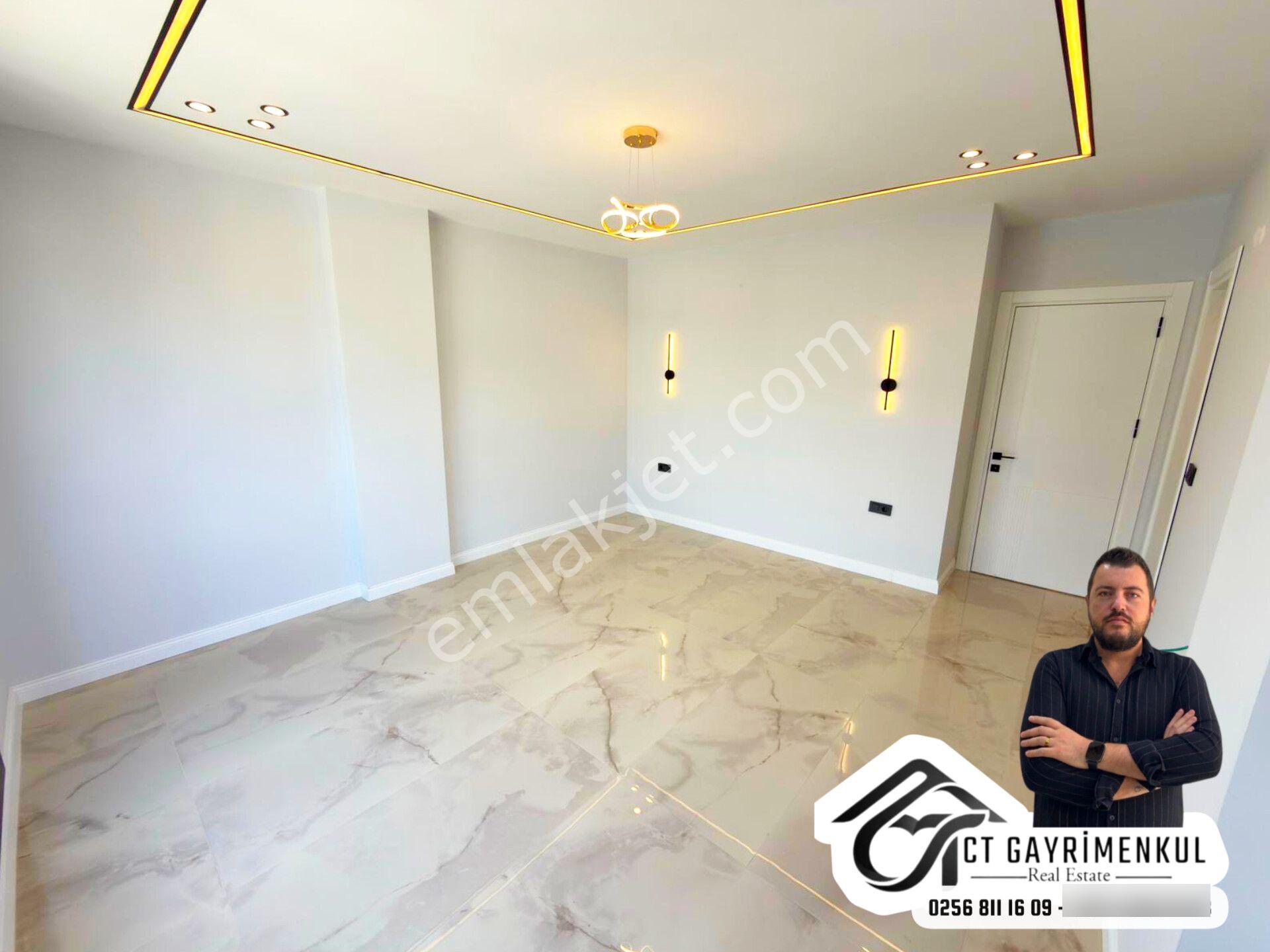 Didim'de Satılık 4+1 Tam Müstakil 300m2 Açık Mutfak Bahçeli Havuzlu Villa ! — fotoğraf 10