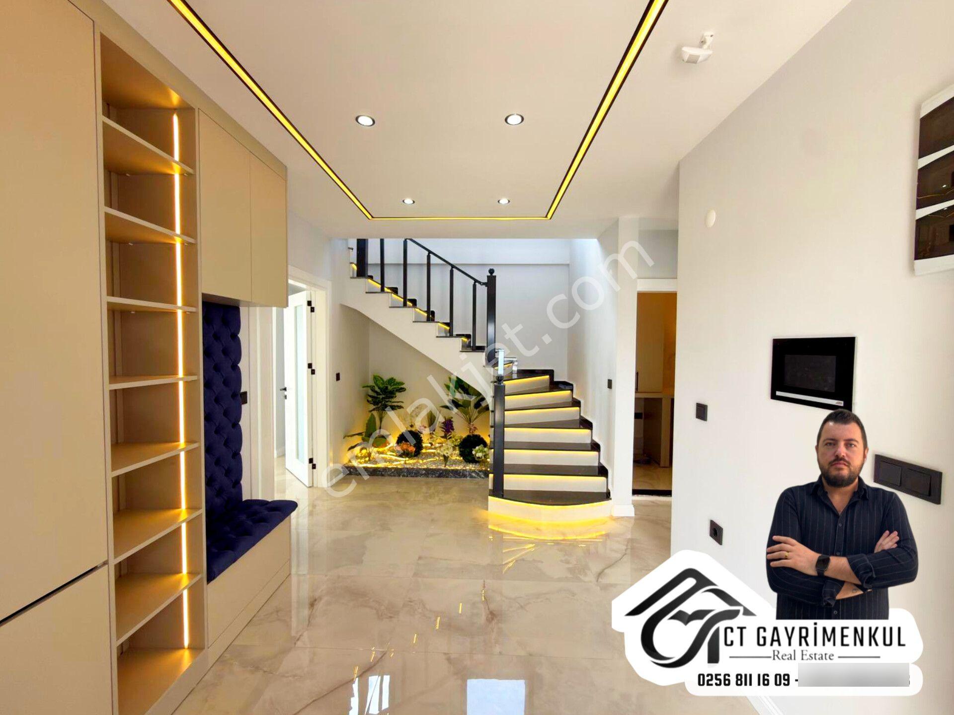 Didim'de Satılık 4+1 Tam Müstakil 300m2 Açık Mutfak Bahçeli Havuzlu Villa ! — fotoğraf 23