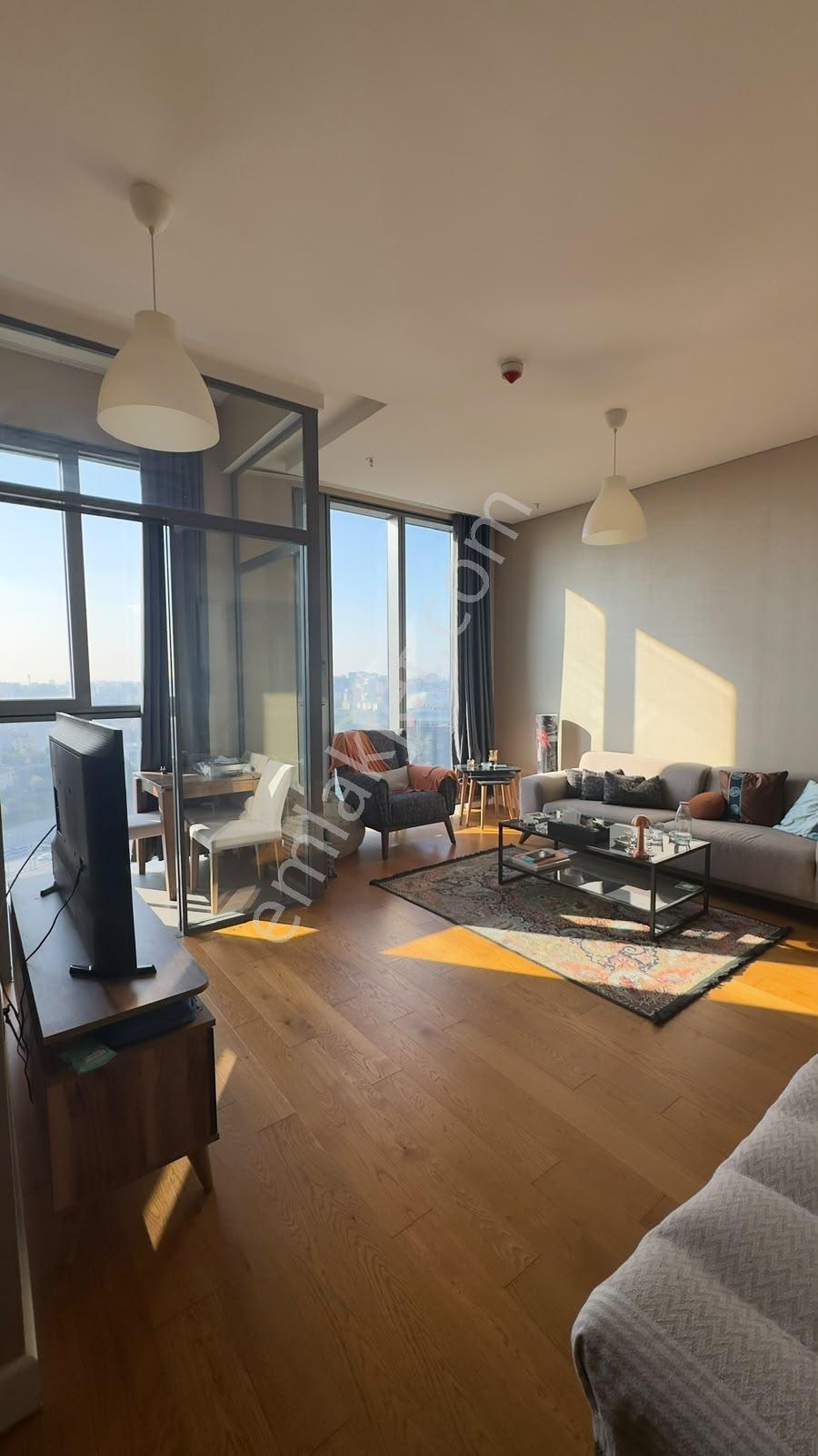 Skyland Rezidans'ta Balkonlu & Manzaralı 1+1 Satılık Daire — fotoğraf 6