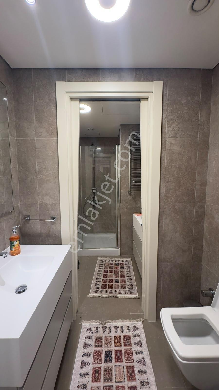 Skyland Rezidans'ta Balkonlu & Manzaralı 1+1 Satılık Daire — fotoğraf 18
