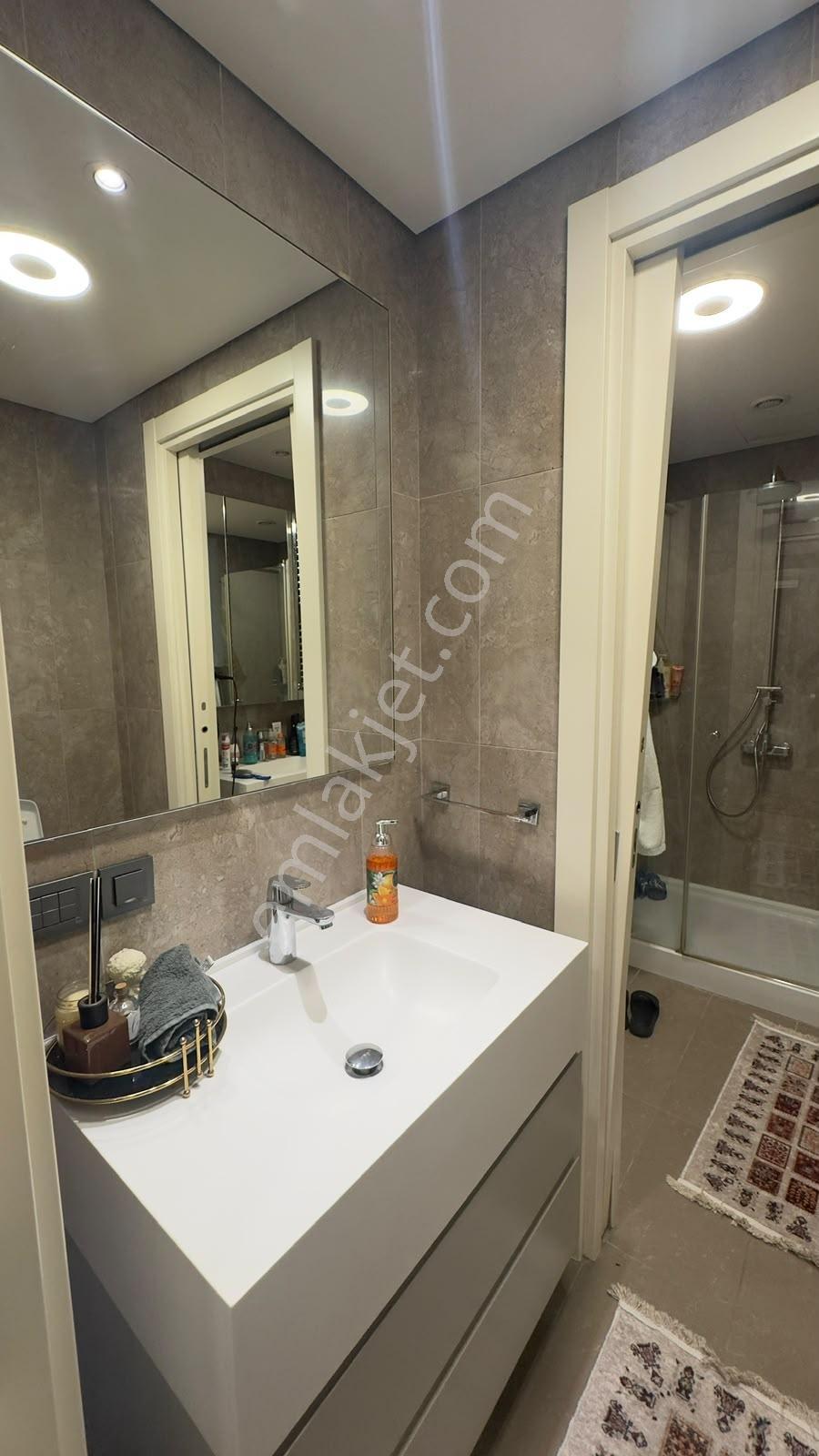 Skyland Rezidans'ta Balkonlu & Manzaralı 1+1 Satılık Daire — fotoğraf 22