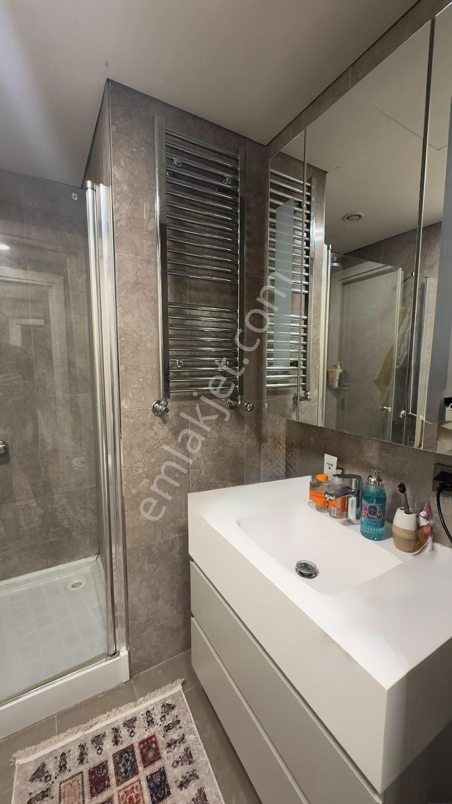 Skyland Rezidans'ta Balkonlu & Manzaralı 1+1 Satılık Daire — fotoğraf 24