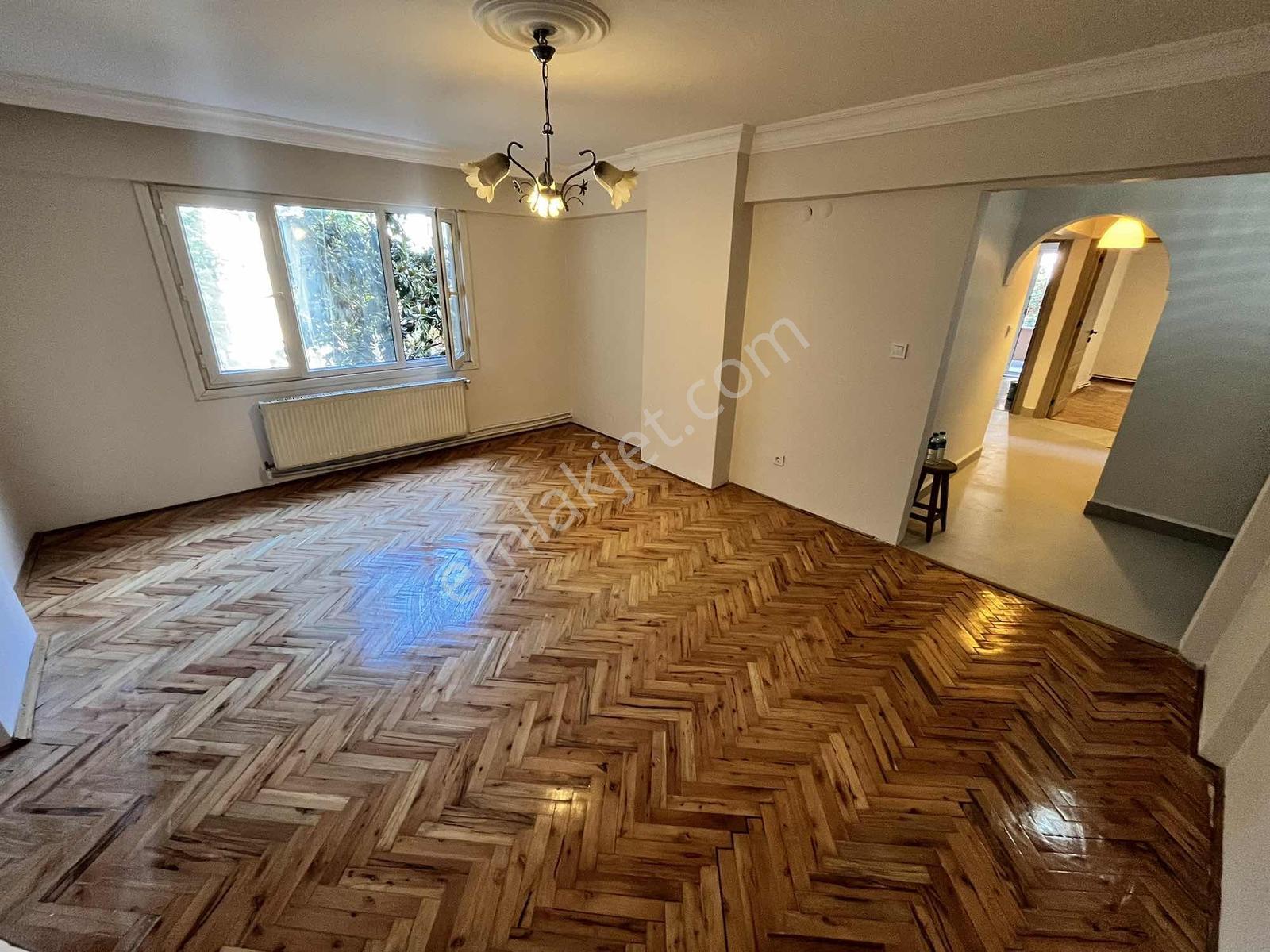 Fulya Narçiçeği Sokakta | Komple Yenilenmiş 2.5+1 Daire — fotoğraf 2