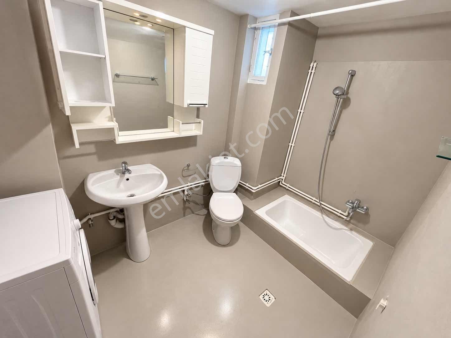 Fulya Narçiçeği Sokakta | Komple Yenilenmiş 2.5+1 Daire — fotoğraf 11