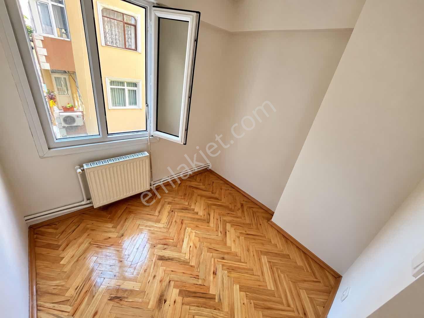 Fulya Narçiçeği Sokakta | Komple Yenilenmiş 2.5+1 Daire — fotoğraf 14