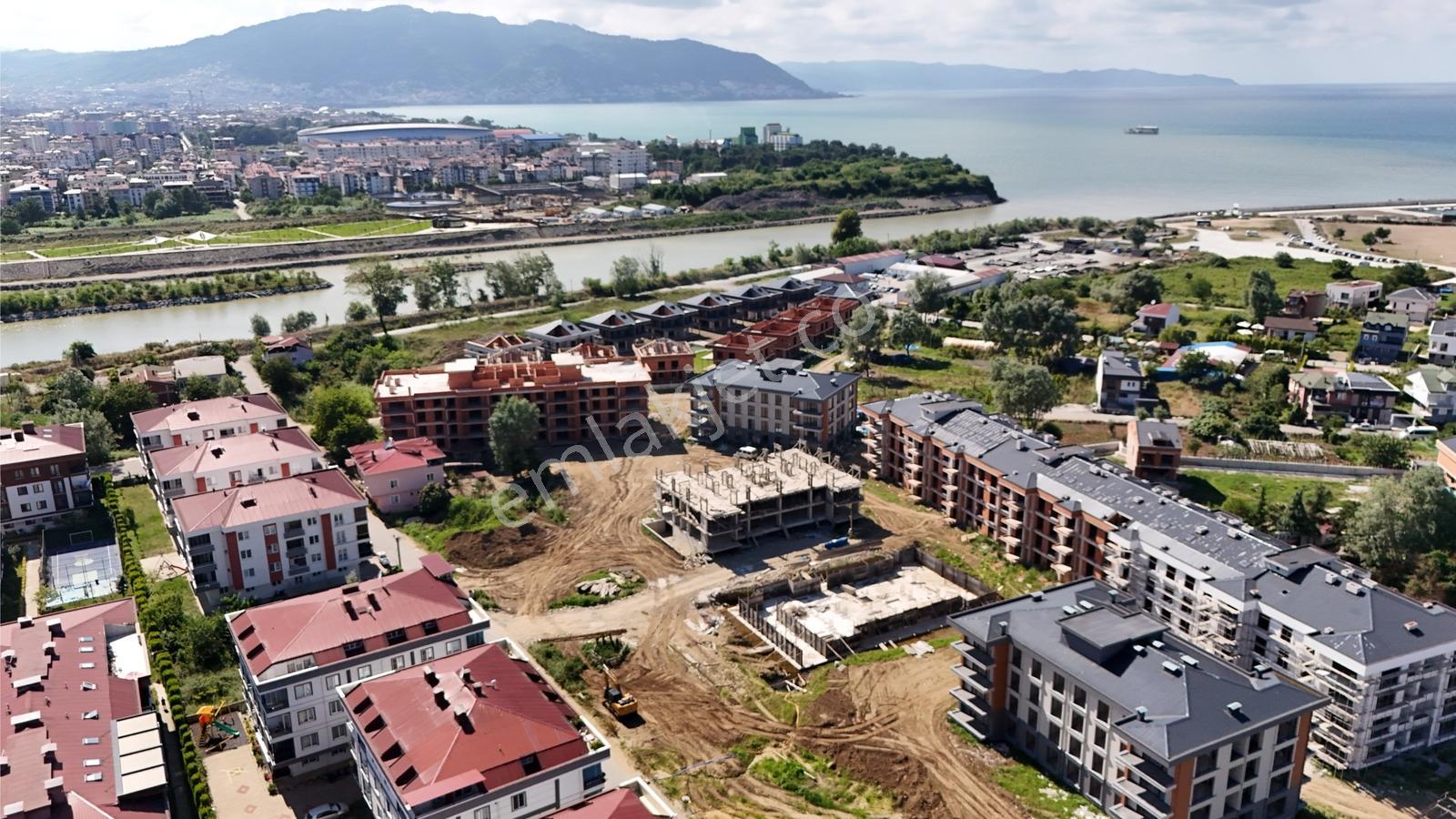 Cumhuriyet'te Denize 250 M. Site İçi 2+1 Satılık Daire — fotoğraf 6