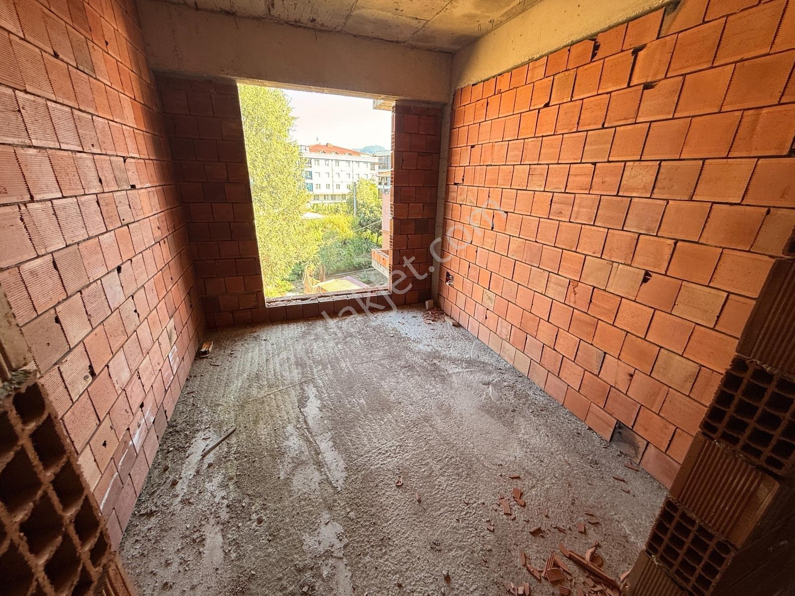 Cumhuriyet'te Denize 250 M. Site İçi 2+1 Satılık Daire — fotoğraf 18