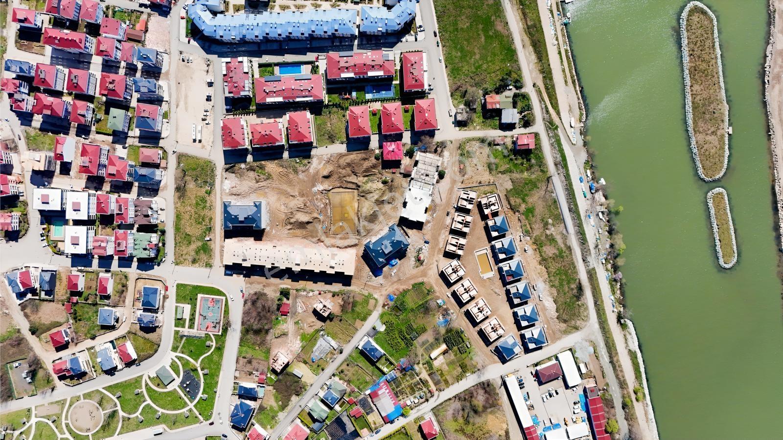 Cumhuriyet'te Denize 250 M. Site İçi 2+1 Satılık Daire — fotoğraf 25