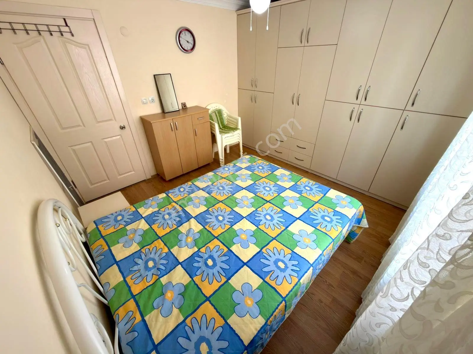 Referans'tan Altınkum'da Ara Kat Ön Cephe Full Eşyalı 2+1 Daire — fotoğraf 22