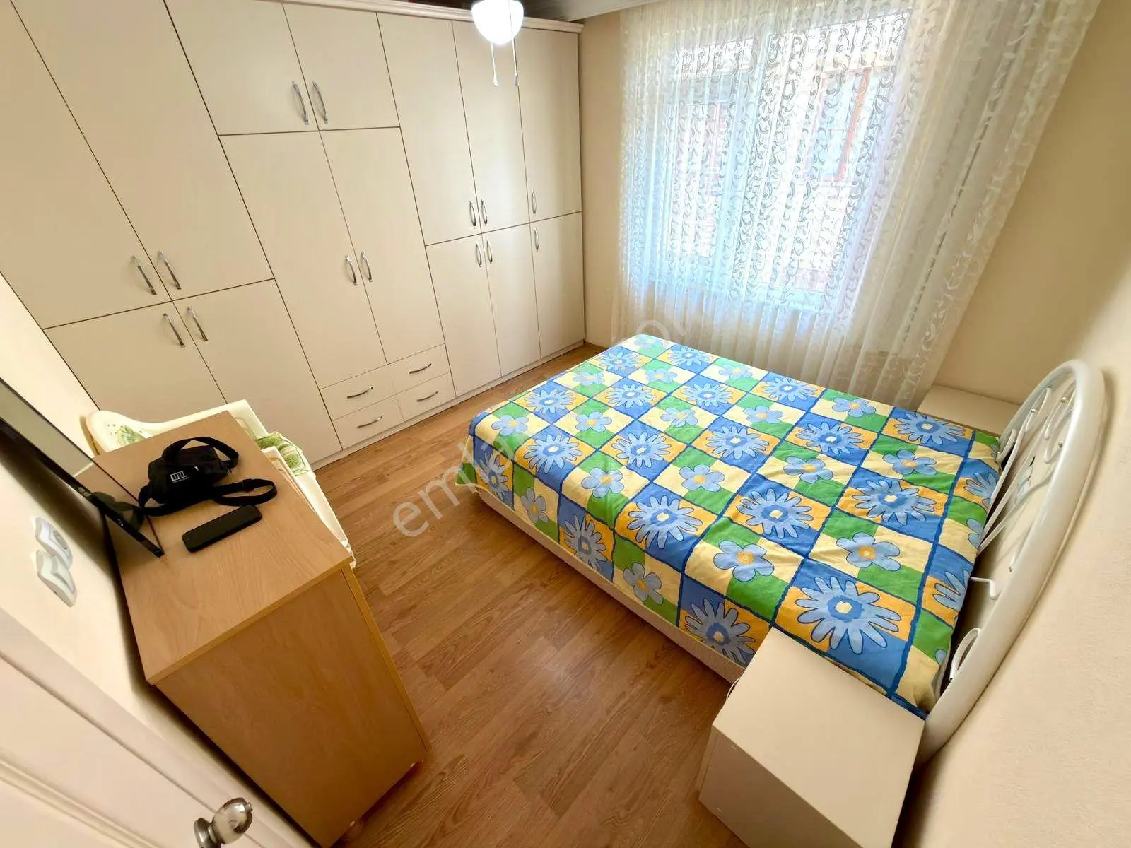 Referans'tan Altınkum'da Ara Kat Ön Cephe Full Eşyalı 2+1 Daire — fotoğraf 24