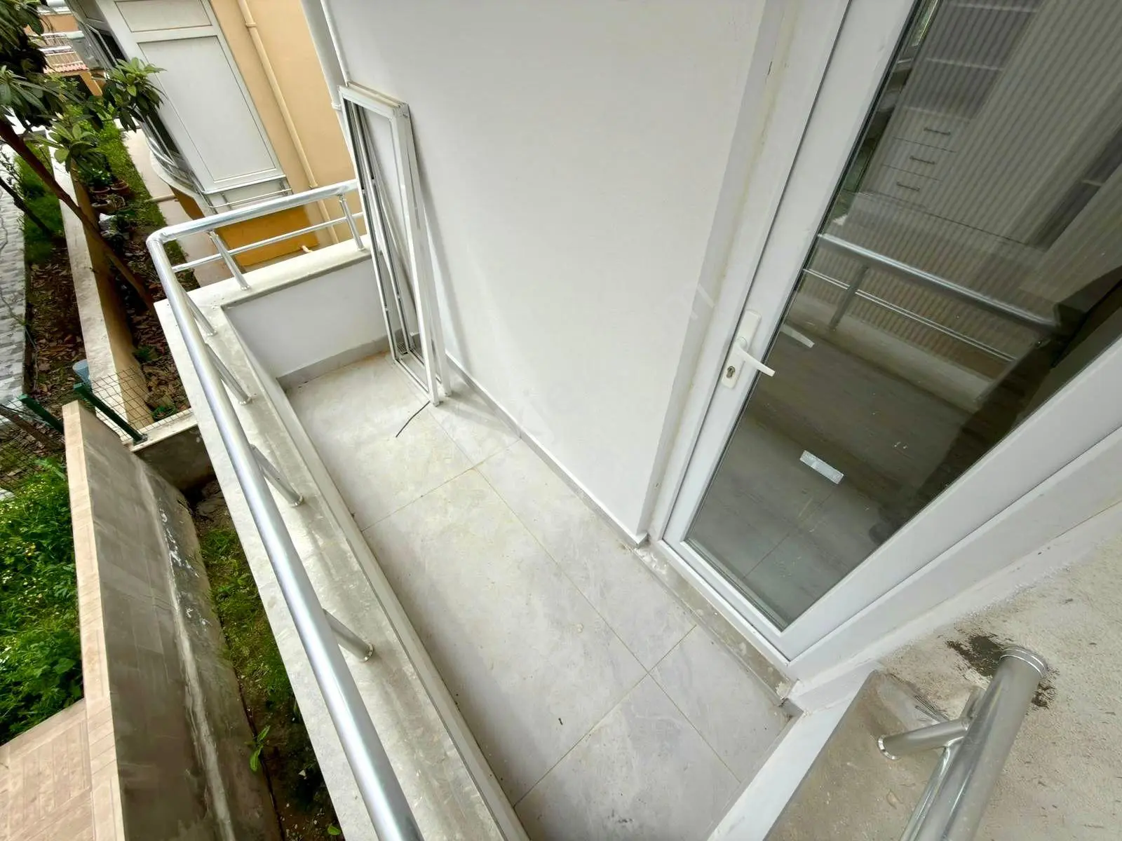 Referans'tan Altınkum'da Ön Cephe Denize 50 Mt Ara Kat Lüx 2+1 Daire — fotoğraf 5