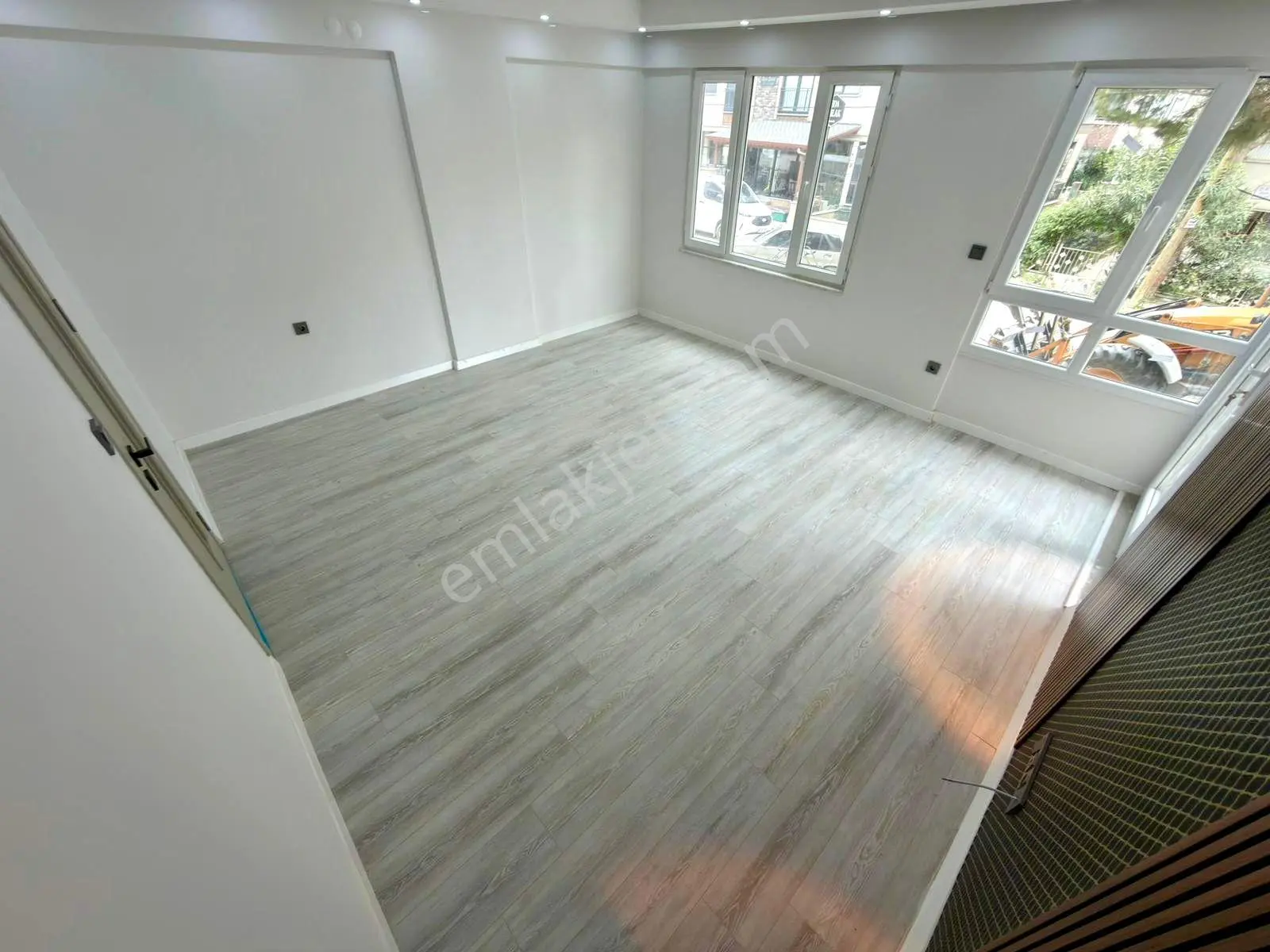Referans'tan Altınkum'da Ön Cephe Denize 50 Mt Ara Kat Lüx 2+1 Daire — fotoğraf 29