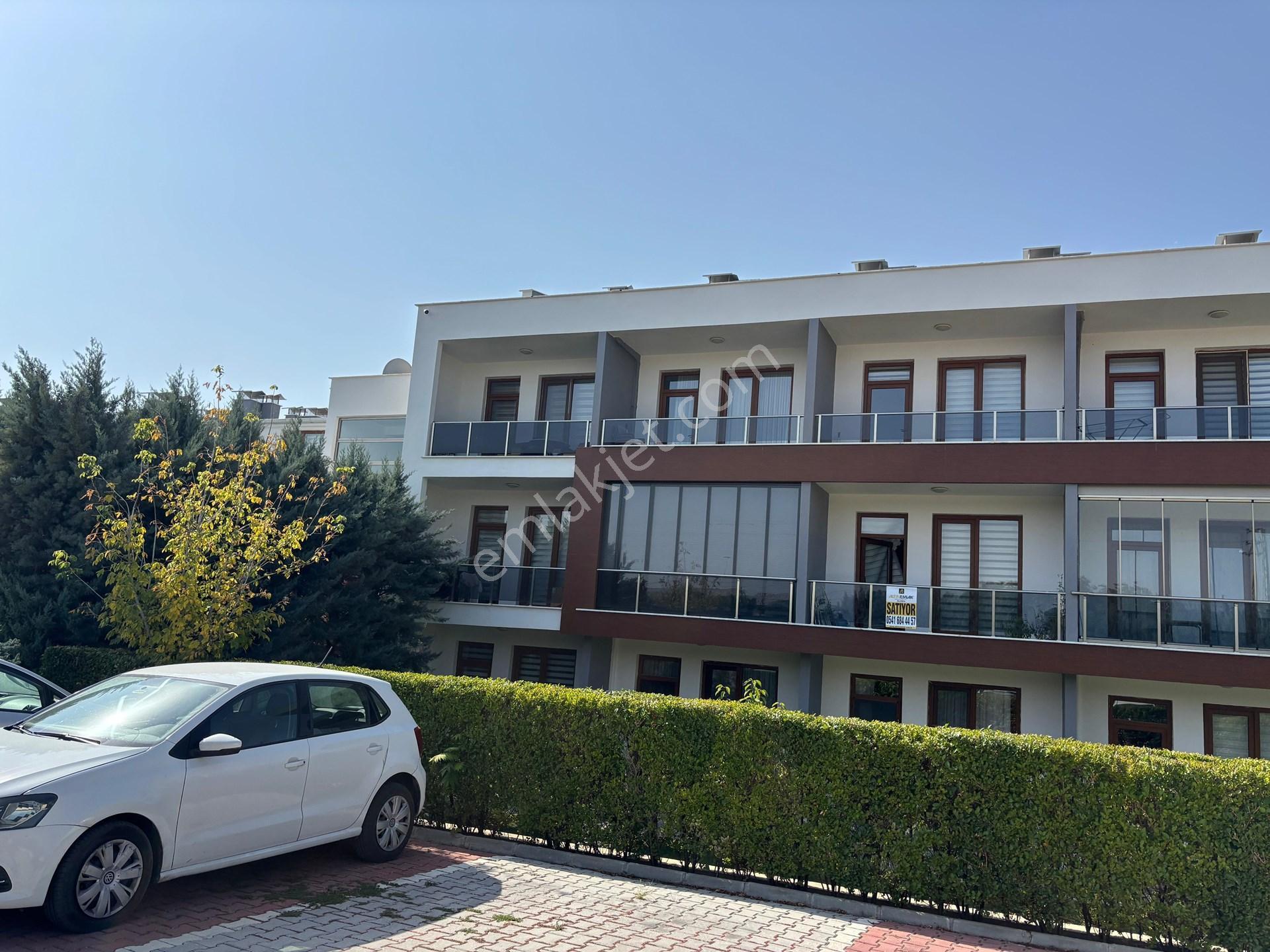 Meram Tıp Yakınında Huzur Kent Sitesinde Arakat1+0 Satılık Daire — fotoğraf 6