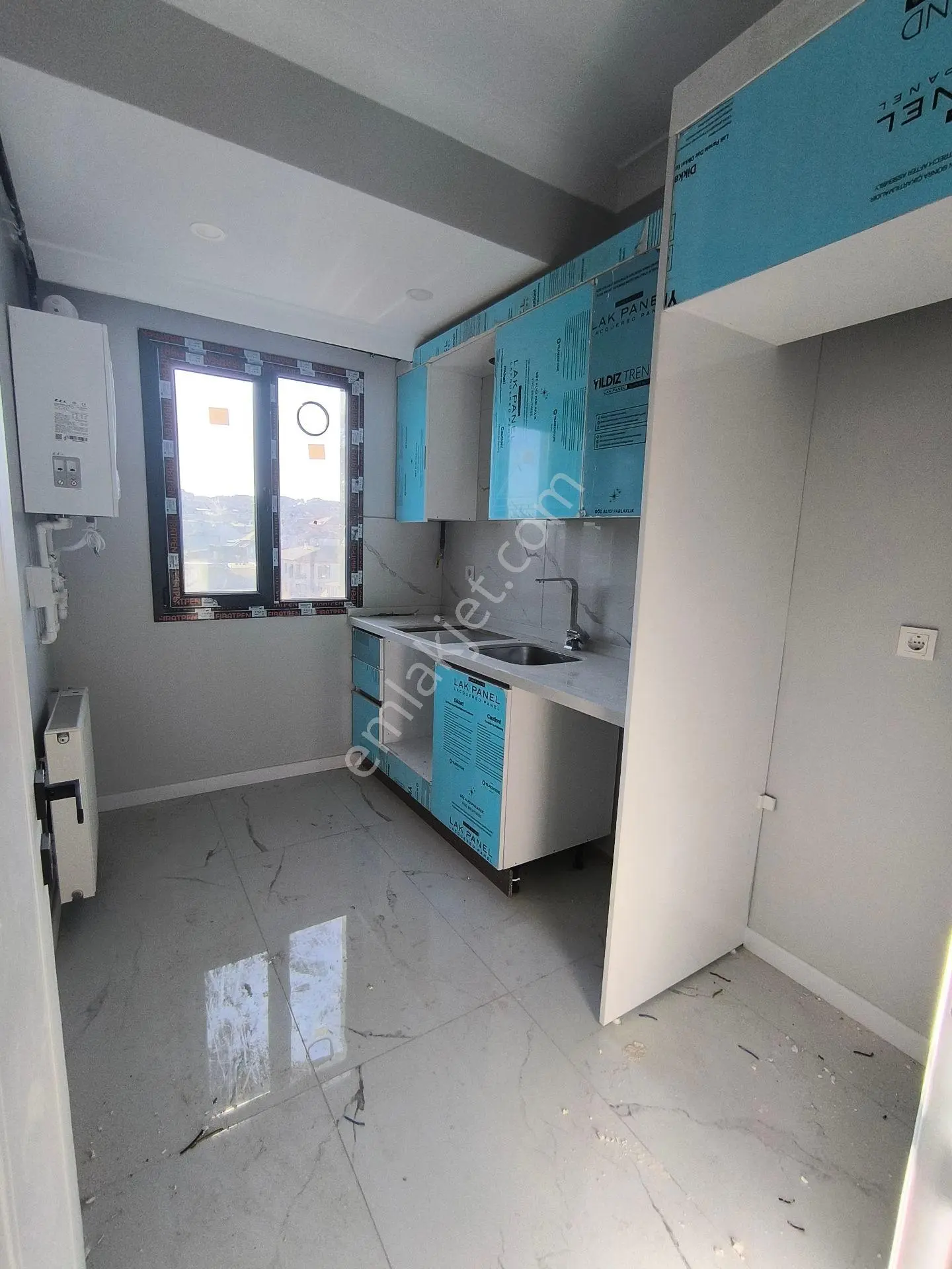 Yenibosnada Otoparklı 2+1 Krediyeuygun E5 Metro Yakını Daire — fotoğraf 7