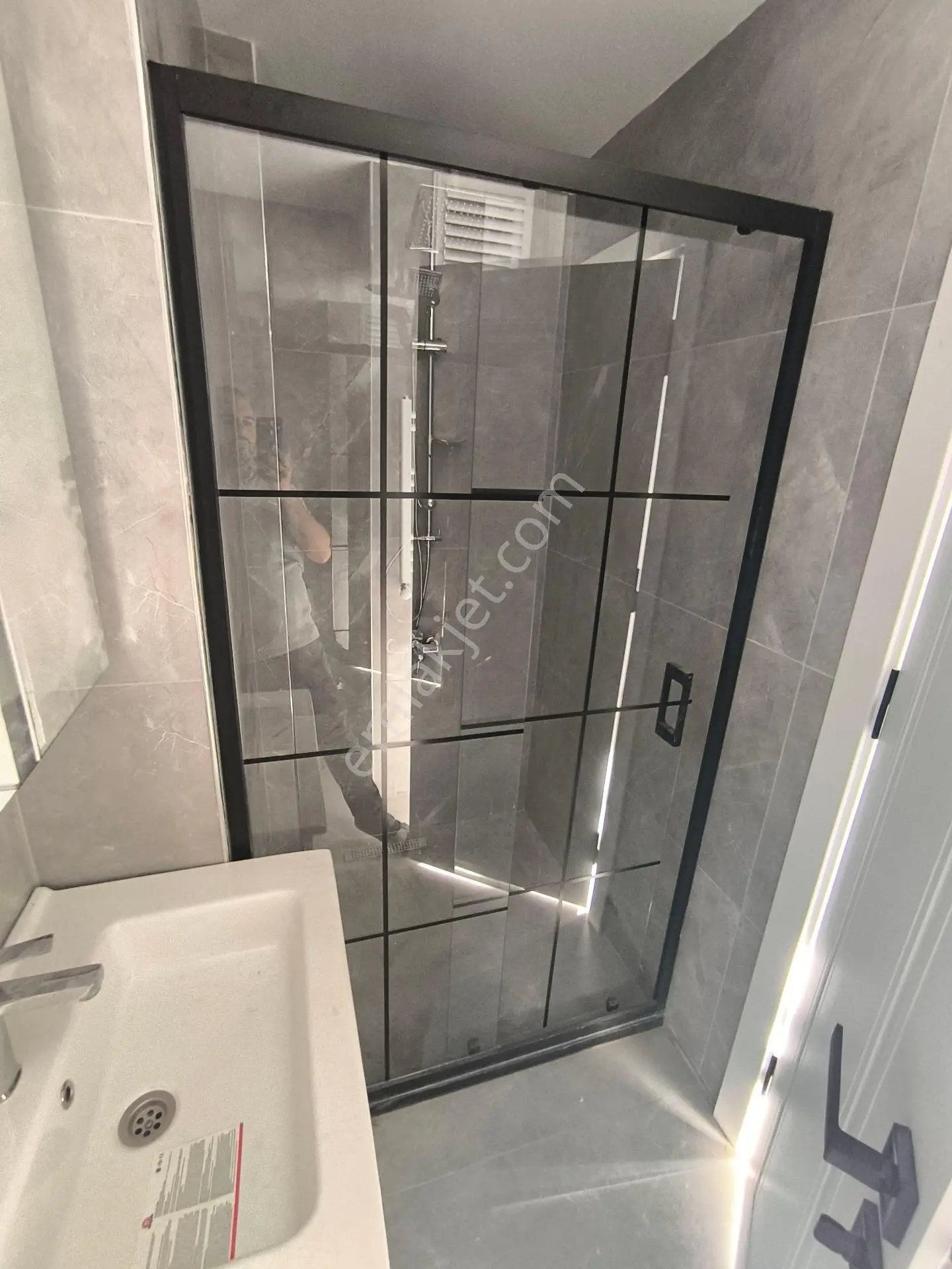 Yenibosnada Otoparklı 2+1 Krediyeuygun E5 Metro Yakını Daire — fotoğraf 9