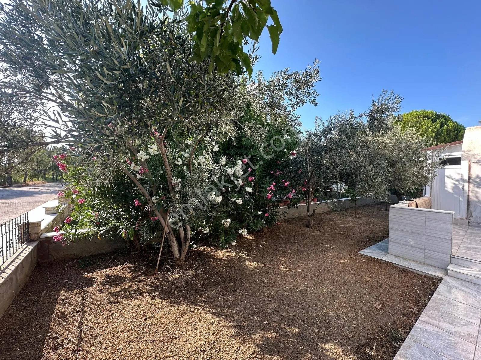 Şimşekten İmkoda Geniş Bahçeli 3+1 Villa — fotoğraf 4