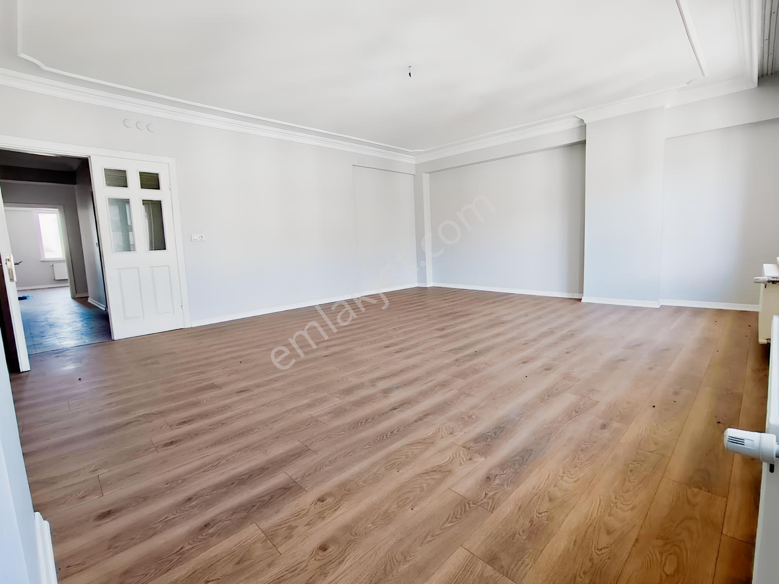 Dıalog Dağ/vatan Caddesi 3+1 160m2 Bakımlı,geniş Ve Ferah Daire — fotoğraf 7