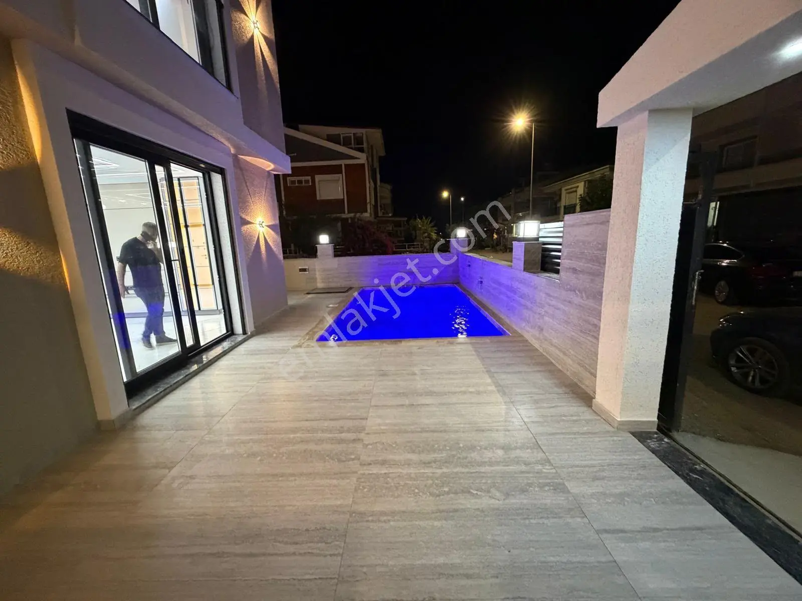 Didim Efeler Mahallesi'nde Havuzlu Satılık 3+1 Villa — fotoğraf 3