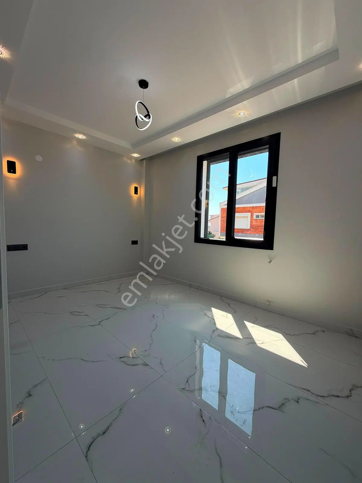 Didim Efeler Mahallesi'nde Havuzlu Satılık 3+1 Villa — fotoğraf 4