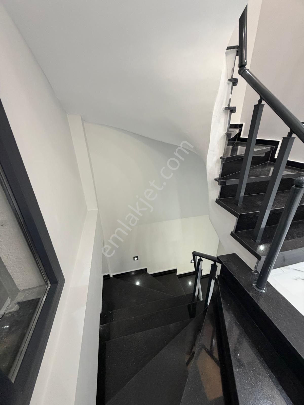 Didim Efeler Mahallesi'nde Havuzlu Satılık 3+1 Villa — fotoğraf 15