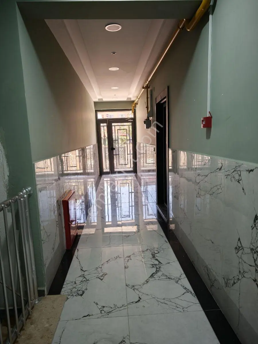 Bahçelievlerde 4+1 Dubleks | 3 Banyo | Geniş Teras | Önü Açık — fotoğraf 3