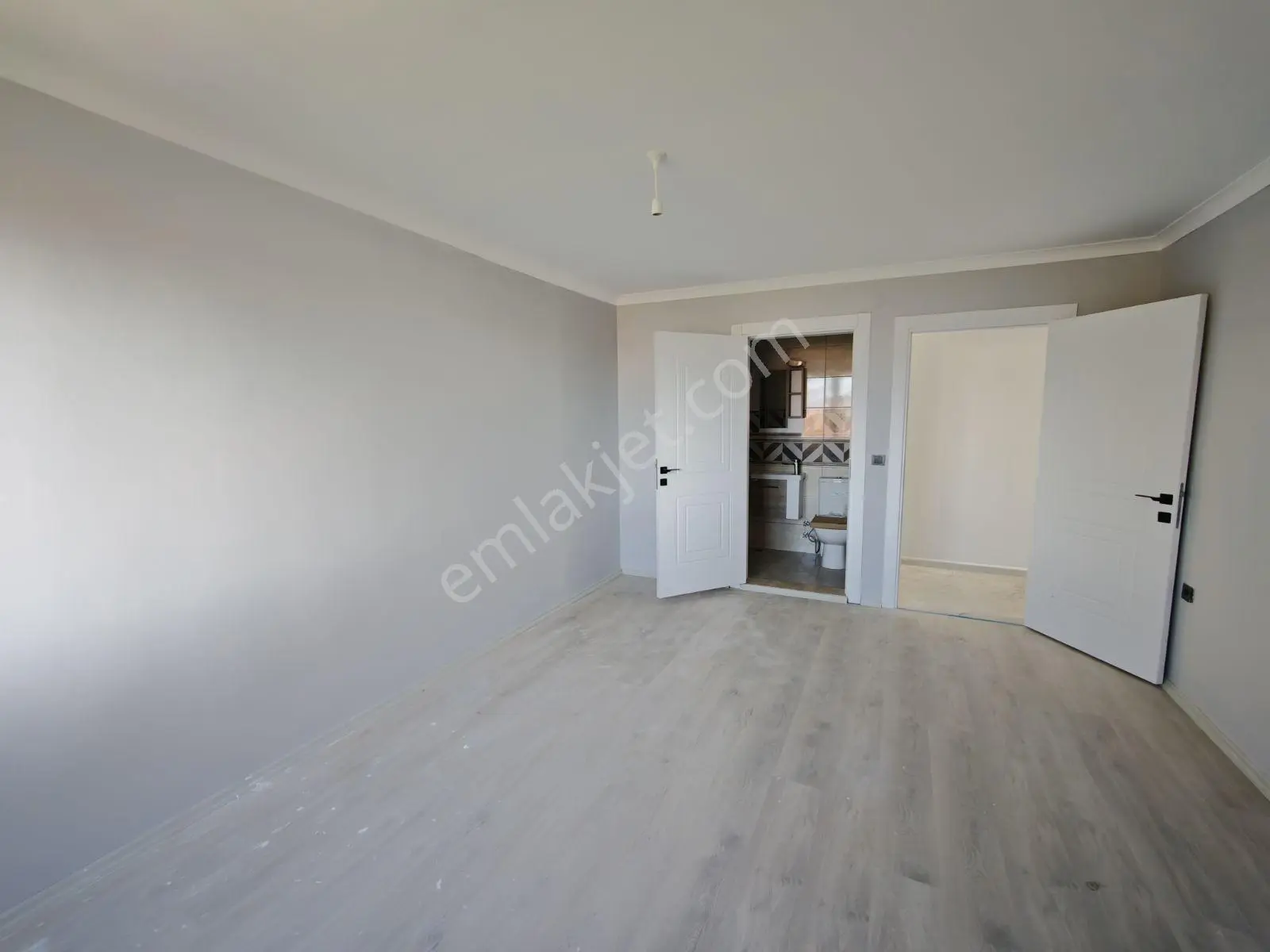 Bahçelievlerde 4+1 Dubleks | 3 Banyo | Geniş Teras | Önü Açık — fotoğraf 24