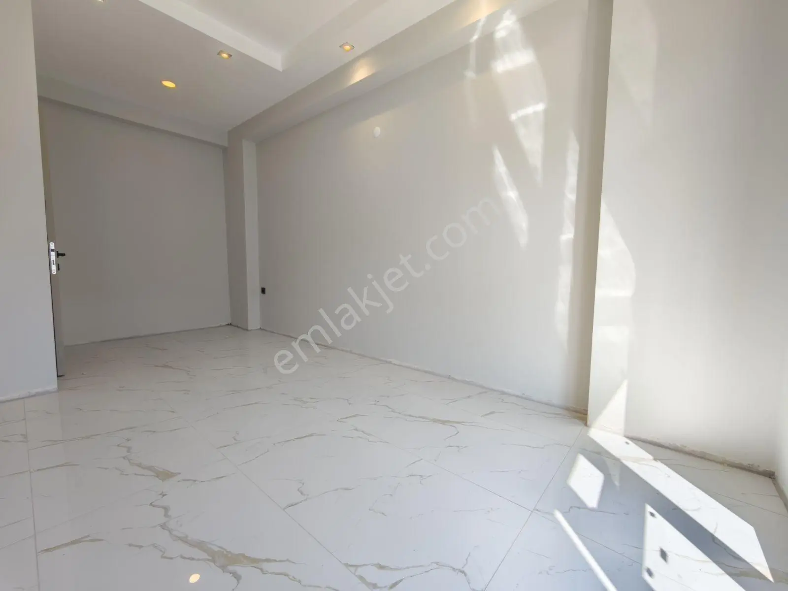 Şimşek'ten Bahçelievler De Kapalı Mutfak 2+1 Daire — fotoğraf 10