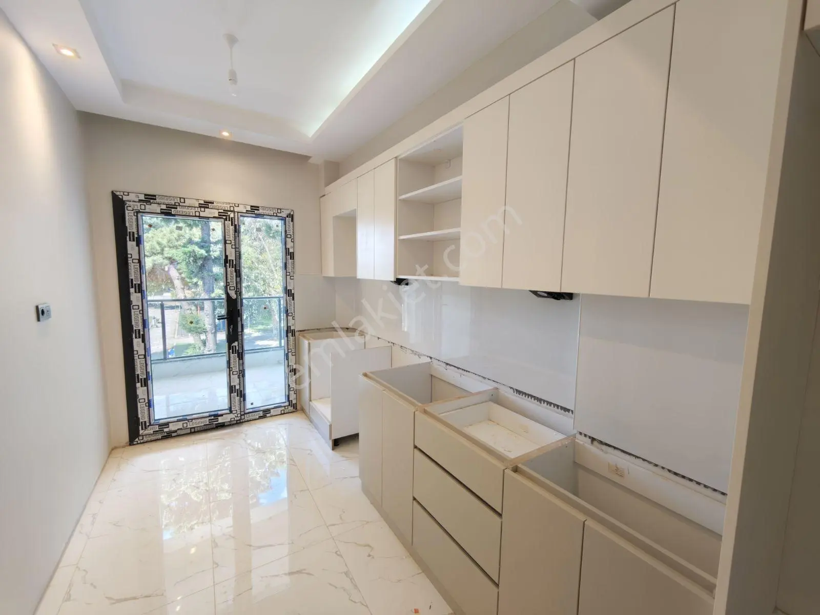 Şimşek'ten Bahçelievler De Kapalı Mutfak 2+1 Daire — fotoğraf 15