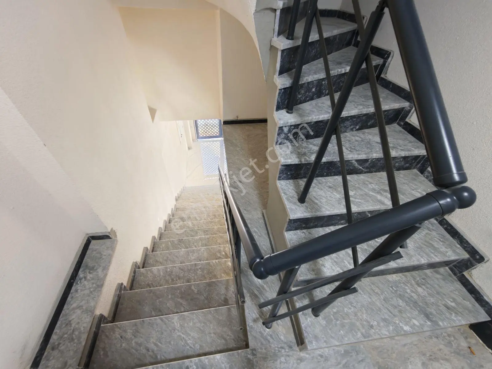 Şimşek'ten Bahçelievler De Kapalı Mutfak 2+1 Daire — fotoğraf 25