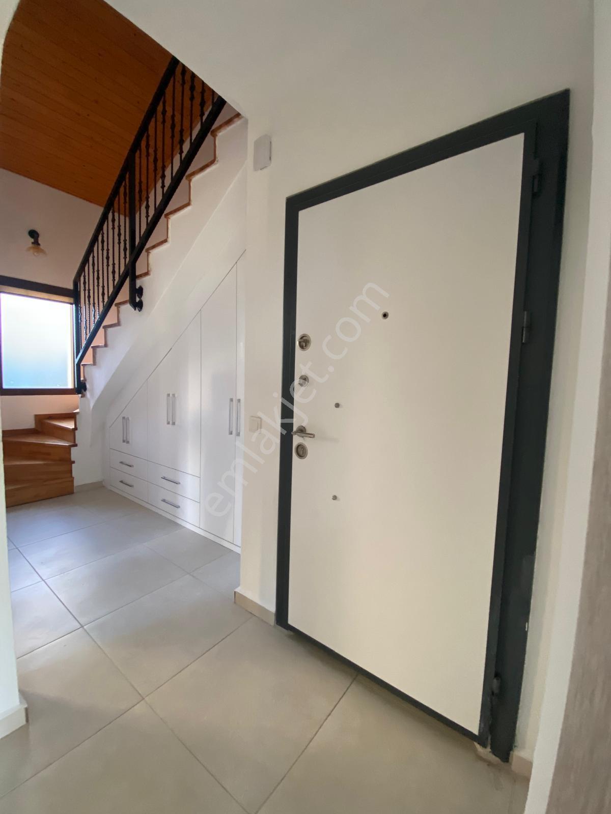 Dadya Emlak'tan Merkezi Konumda 3+1 Dubleks Daire — fotoğraf 8