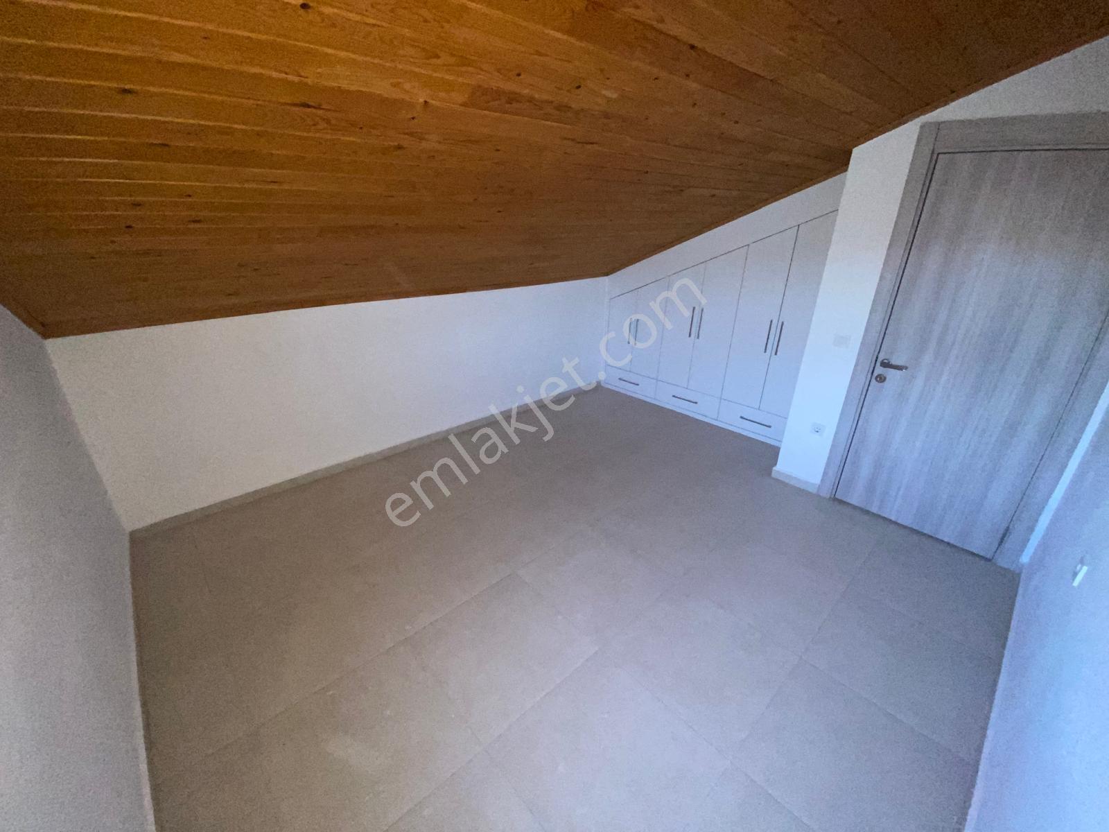 Dadya Emlak'tan Merkezi Konumda 3+1 Dubleks Daire — fotoğraf 13