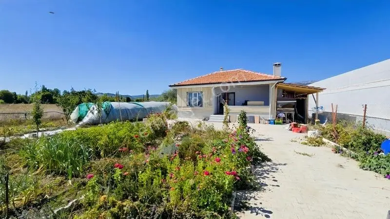 Gölhisar Gmyo Arkasında 1160 M² Tarla İçinde 1+1full Hazır Bahçe — fotoğraf 8