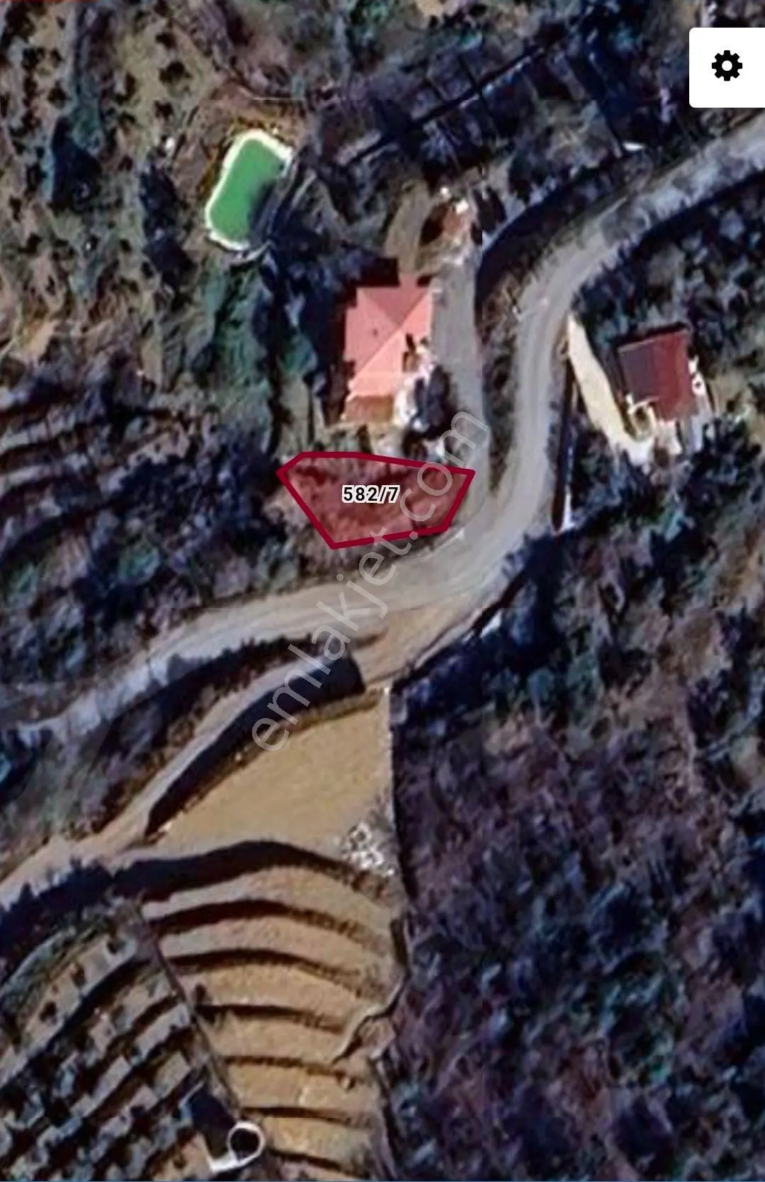 Alanya Çamlıca Satılık Hobi Bahçesi Yapmaya Müsait Tarla