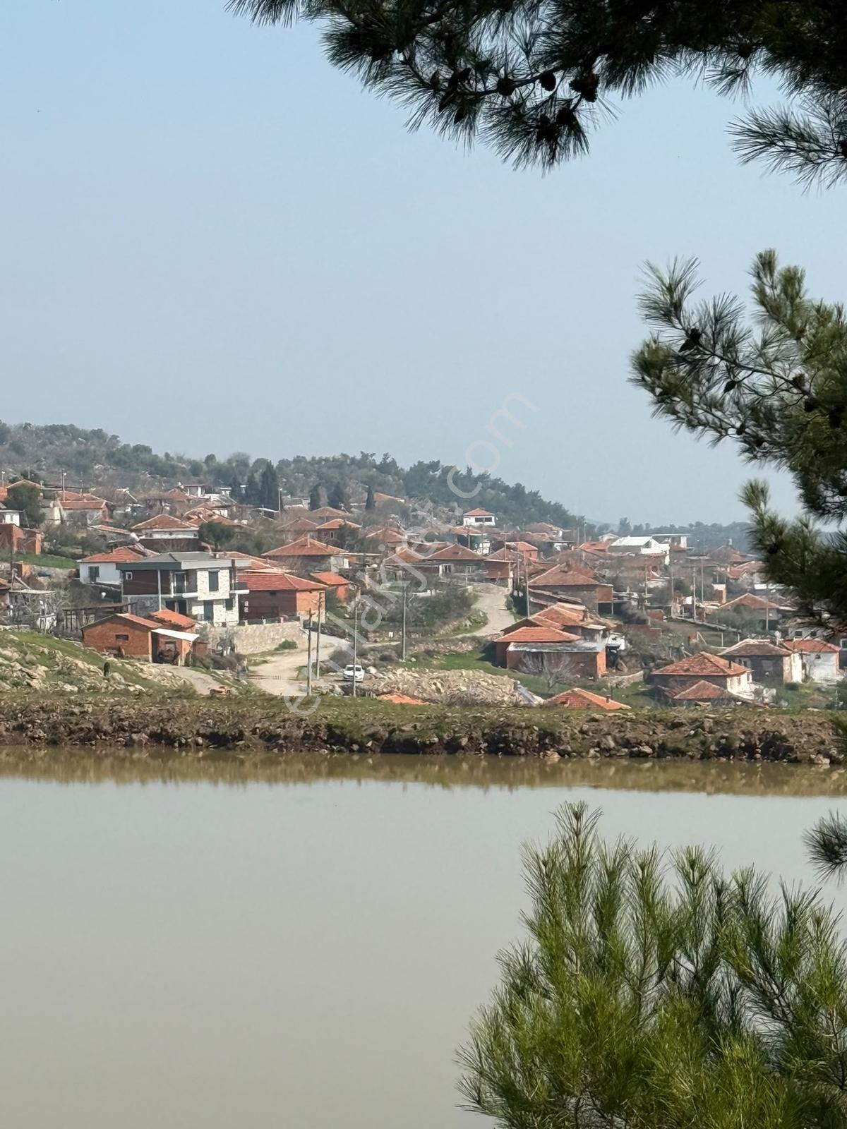 Uzun Emlak'Tan Yunusemre Çamlıca'Da Satılık Arsa