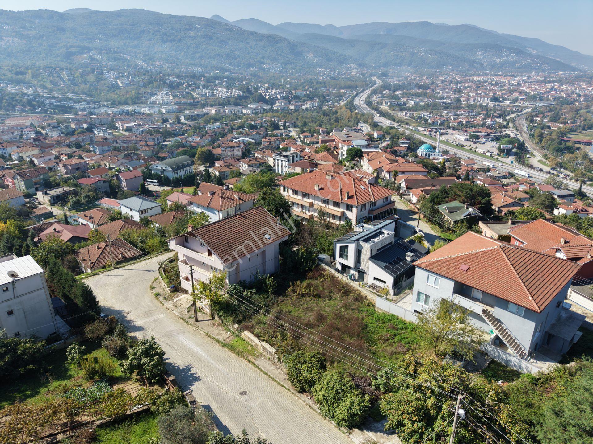Sapanca’da Göl Manzaralı %60 İmarlı Satılık Arsa — fotoğraf 13
