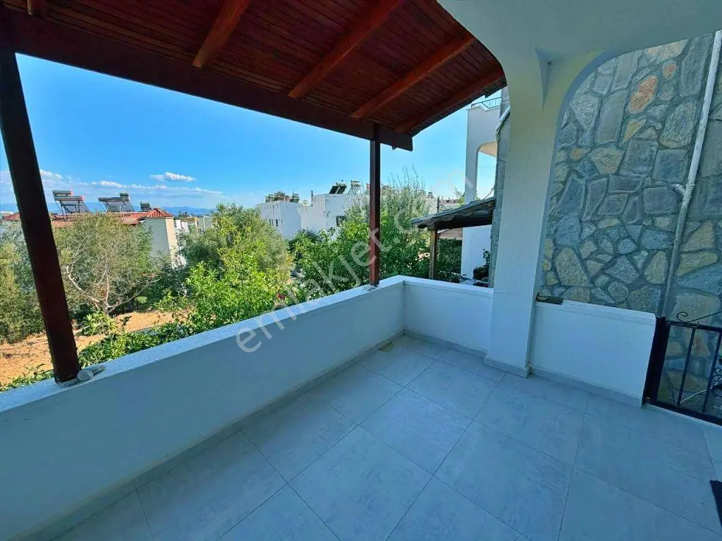 Uytundan Gürede Denize 250 Metre Çift Bahçeli 2+1 Kelepir Villa! — fotoğraf 4