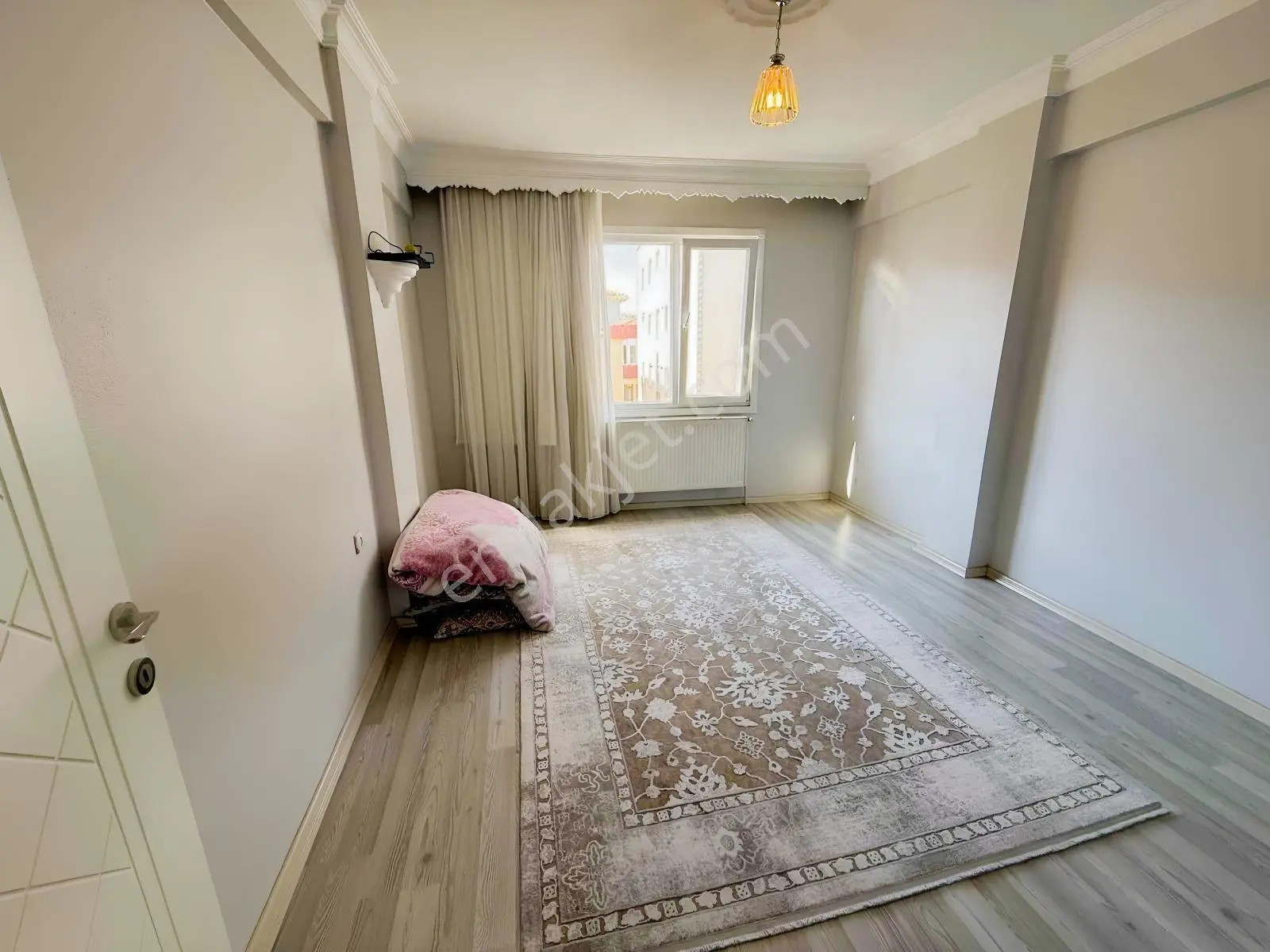 Işık'dan Köşe Başı, Masrafsız,aydınlık Ve Geniş 3+1 Daire — fotoğraf 3