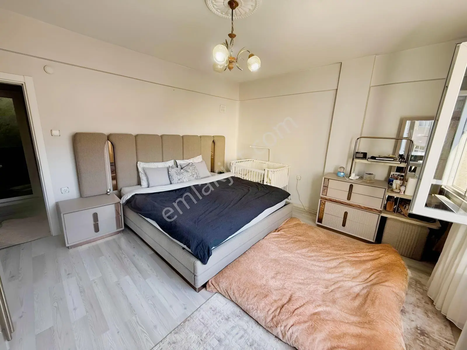 Işık'dan Köşe Başı, Masrafsız,aydınlık Ve Geniş 3+1 Daire — fotoğraf 5