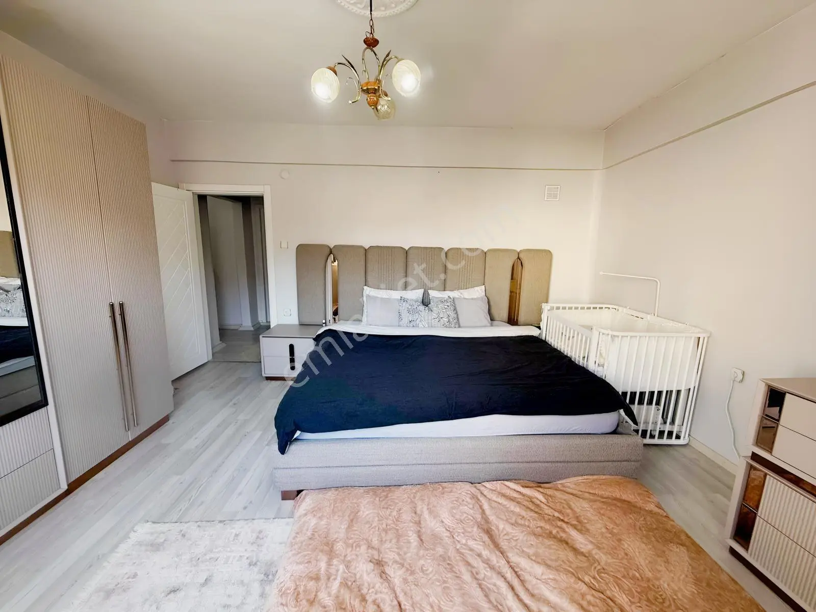 Işık'dan Köşe Başı, Masrafsız,aydınlık Ve Geniş 3+1 Daire — fotoğraf 32