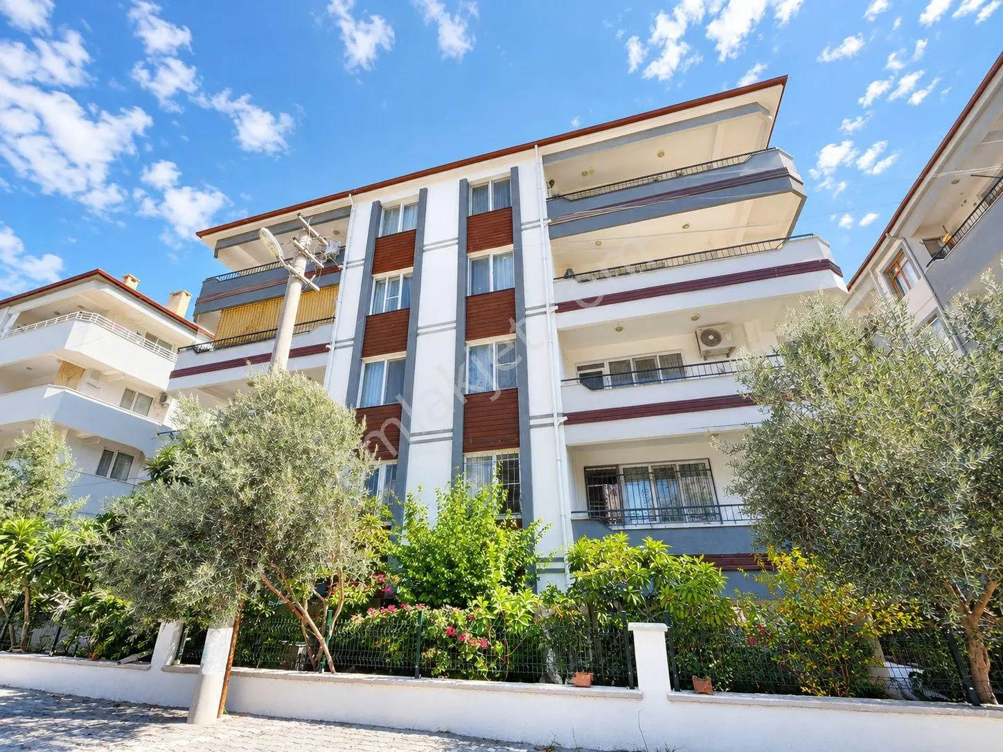 Aktif'Ten Akçay'Da Satılık Yüksek Kredili Deniz Manzaralı Ön Cephe 2+1 Daire
