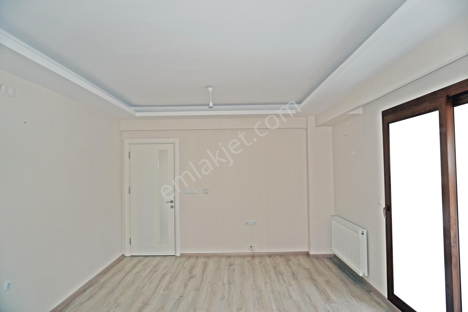 Esentepede Satılık 3+1 Fiyat Düştü Ebebeyin Banyolu+ Dogalgazlı — fotoğraf 5