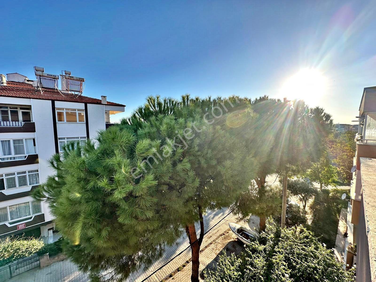 ⫸best Emlaktan⫷akçay'da Ön Cephe Ayrı Mutfak Çift Balkonlu Geniş 2+1 Masrafsız Daire — fotoğraf 24