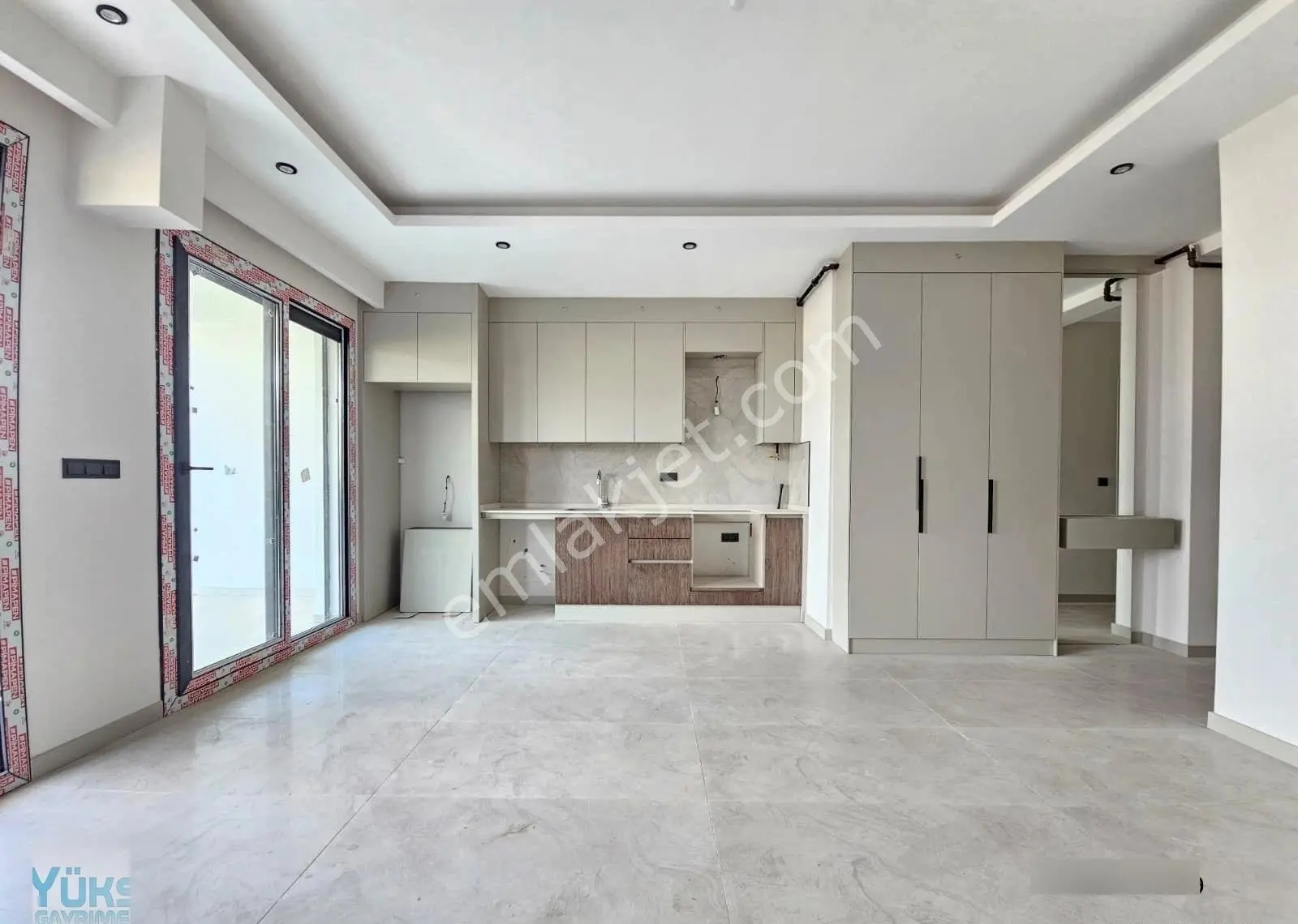 Denizli Yenişafak Mahallesinde 2+1 130 M2 Bireysel Bahçeli Park Cepheli Satılık...