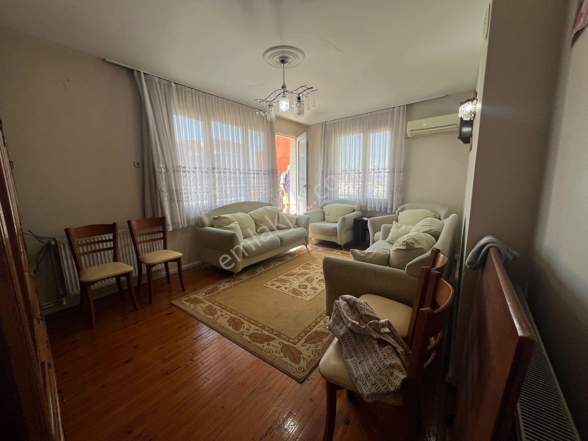 Acil Konak Zeytinlik Mahde 2+1 100m2 D.gazlı Ayrı Mutfak Ferah Daire — fotoğraf 2
