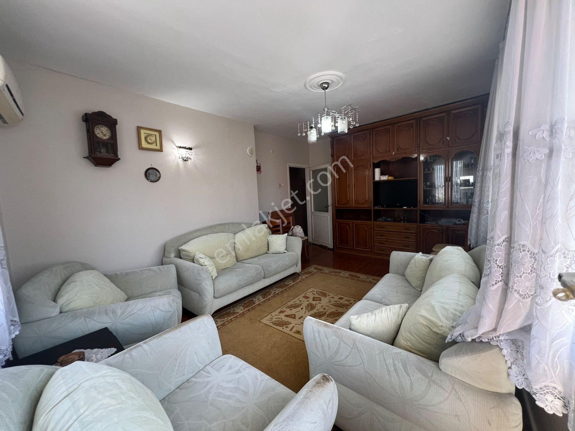 Acil Konak Zeytinlik Mahde 2+1 100m2 D.gazlı Ayrı Mutfak Ferah Daire — fotoğraf 3