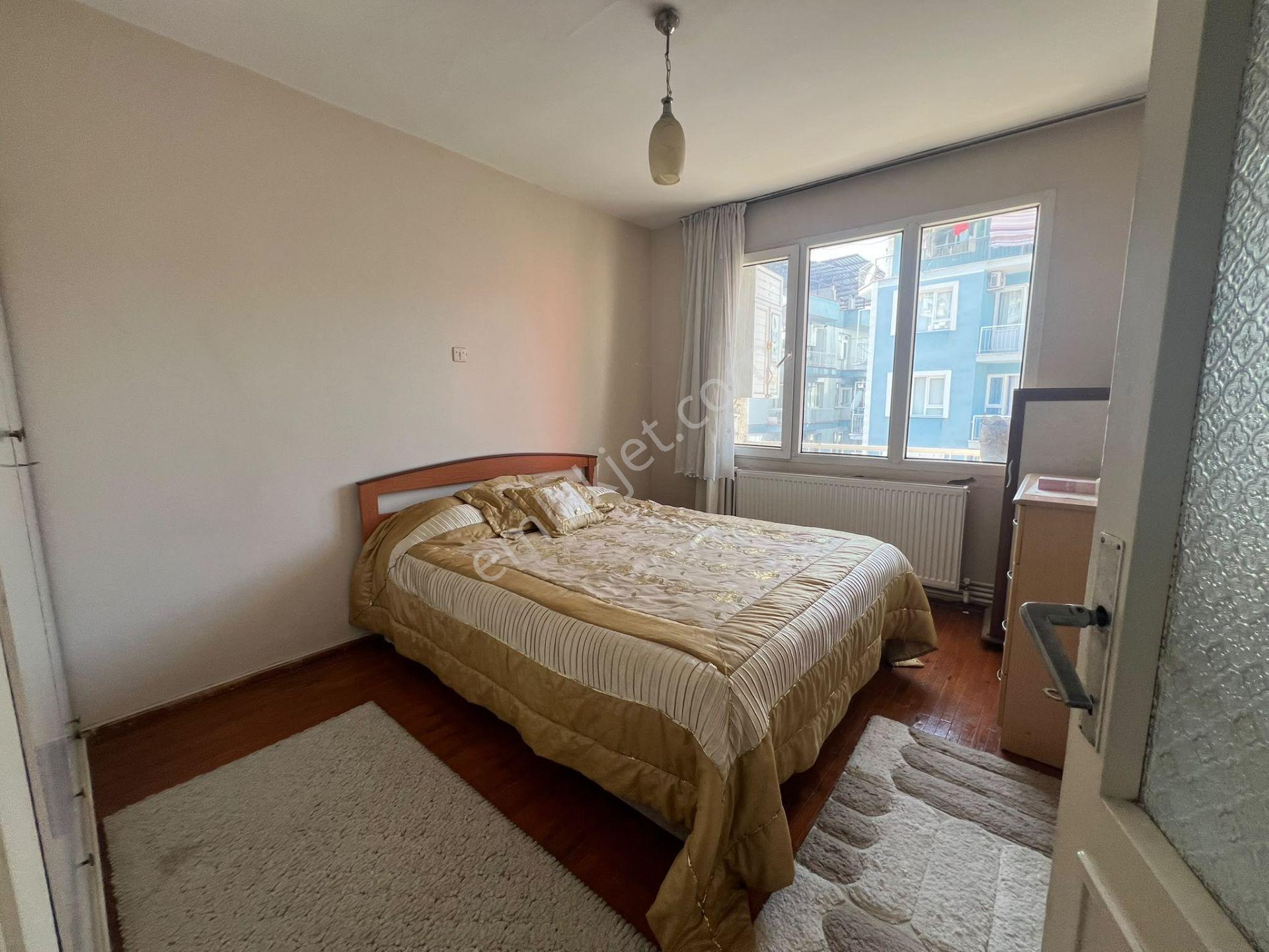 Acil Konak Zeytinlik Mahde 2+1 100m2 D.gazlı Ayrı Mutfak Ferah Daire — fotoğraf 9