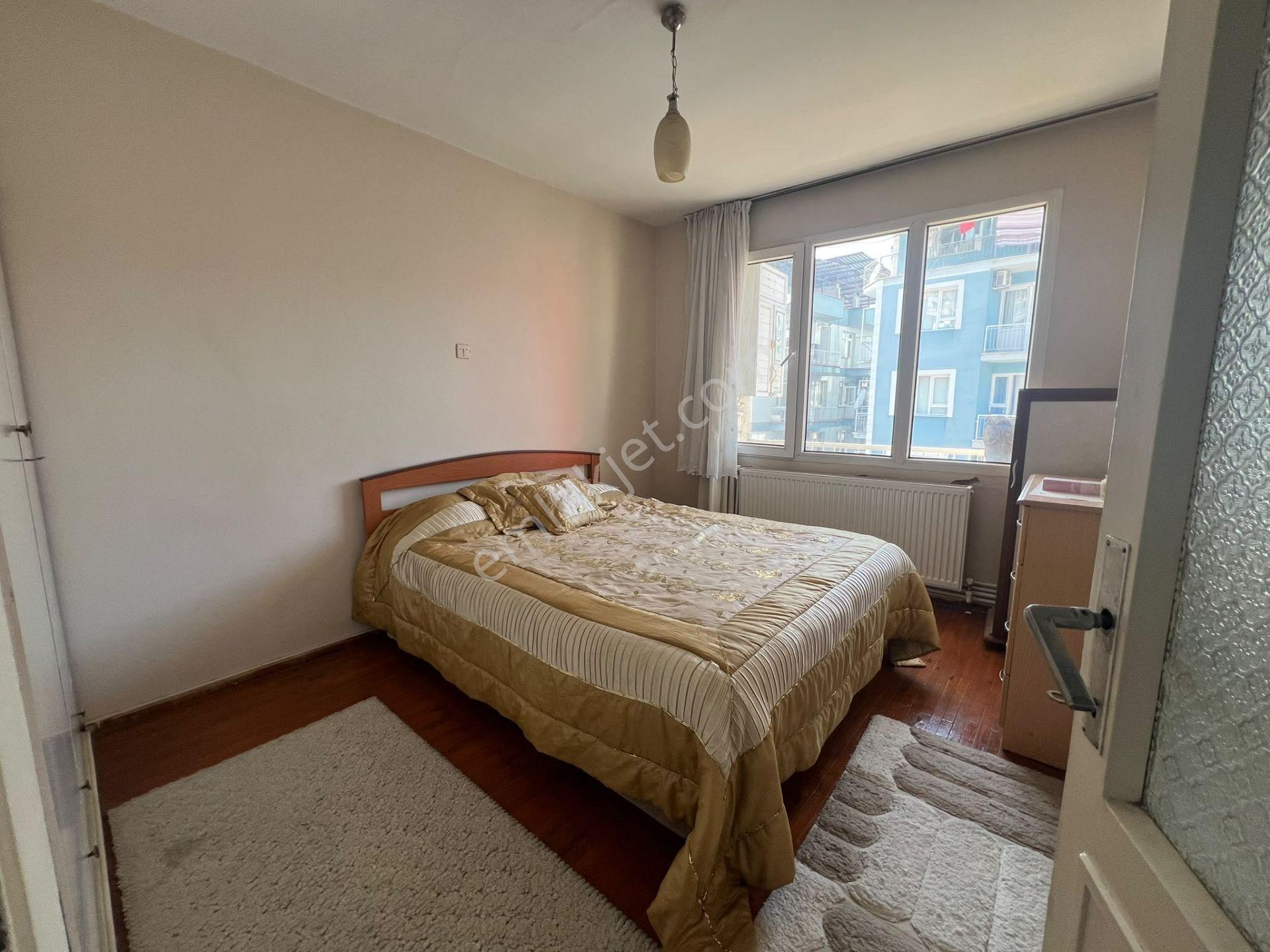 Acil Konak Zeytinlik Mahde 2+1 100m2 D.gazlı Ayrı Mutfak Ferah Daire — fotoğraf 10