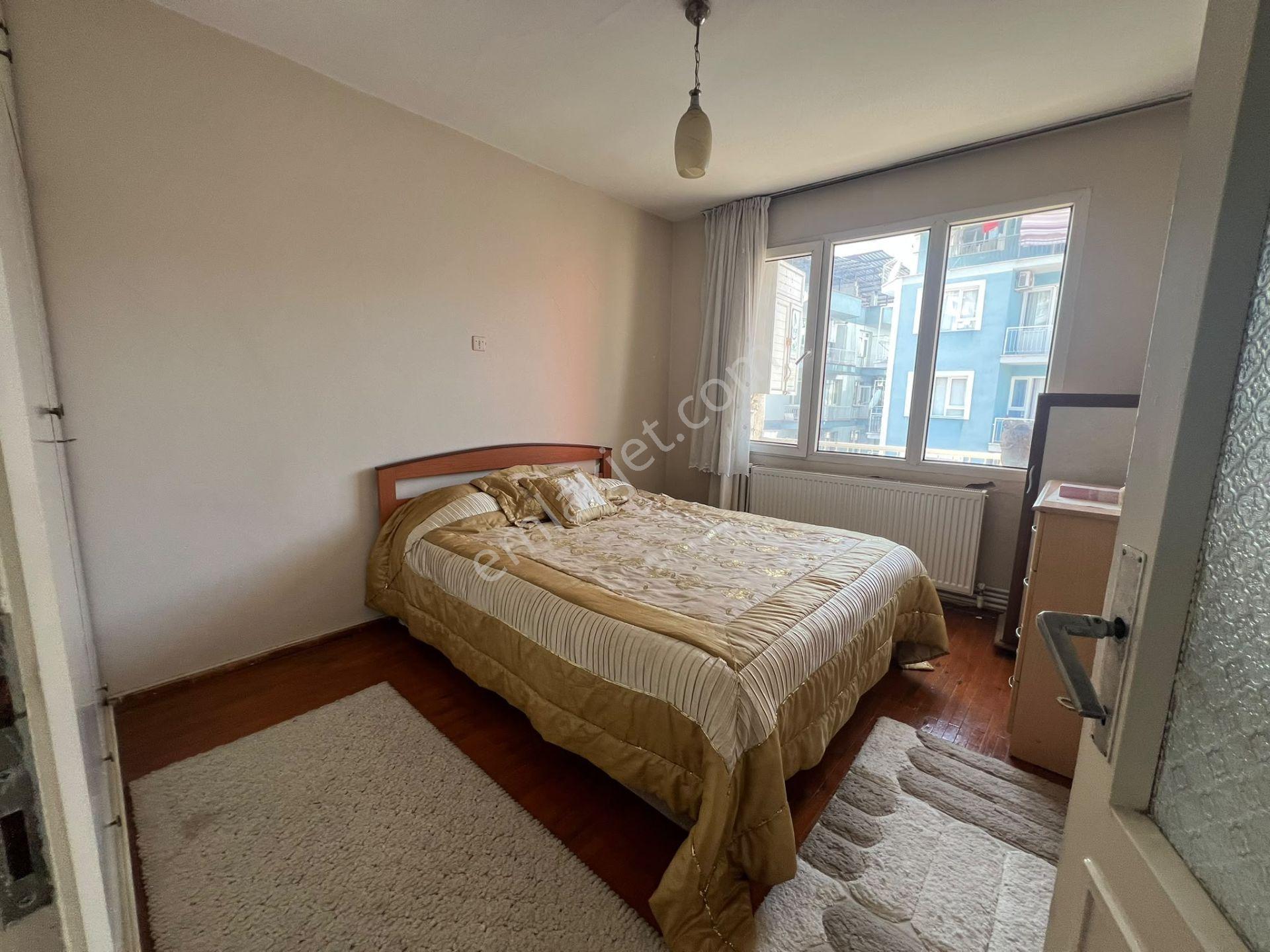 Acil Konak Zeytinlik Mahde 2+1 100m2 D.gazlı Ayrı Mutfak Ferah Daire — fotoğraf 11
