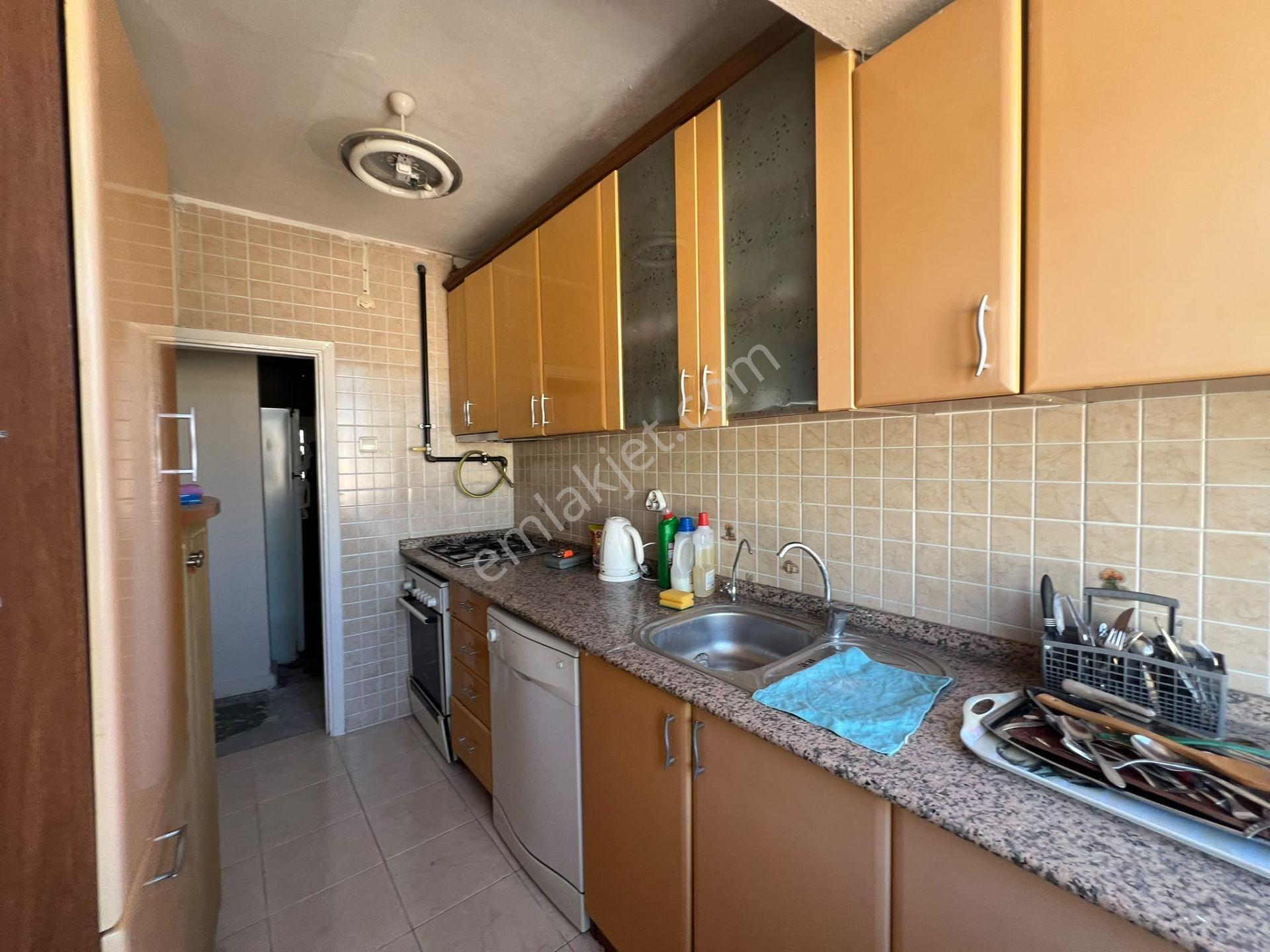 Acil Konak Zeytinlik Mahde 2+1 100m2 D.gazlı Ayrı Mutfak Ferah Daire — fotoğraf 14